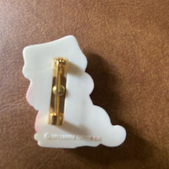 Kitty green eyes flower hat Pin Brooch - Picture 2 of 2